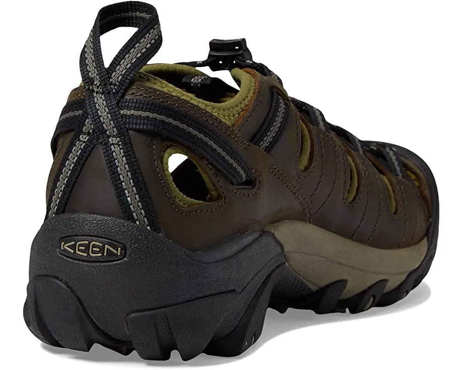 Arroyo II KEEN sandals, dining room